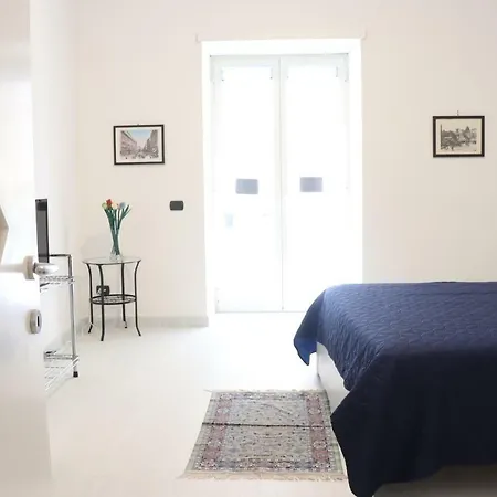 A Tre Passi Dal Duomo Apartment Naples Exterior photo